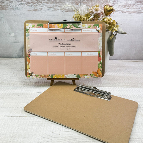 Handgemachtes Klemmbrett von Kreativ Werkstatt 24 in Silber, Schwarz und Roségold.